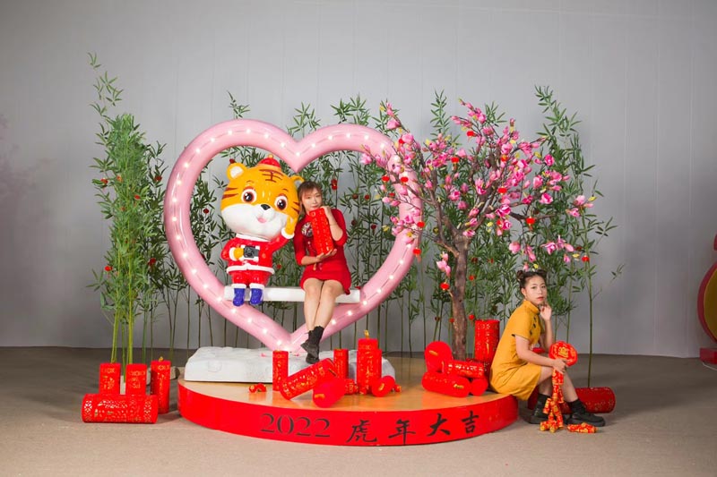 2022年虎年商业美陈玻璃钢雕塑DP点 2022年虎年商业美陈玻璃钢雕塑DP点