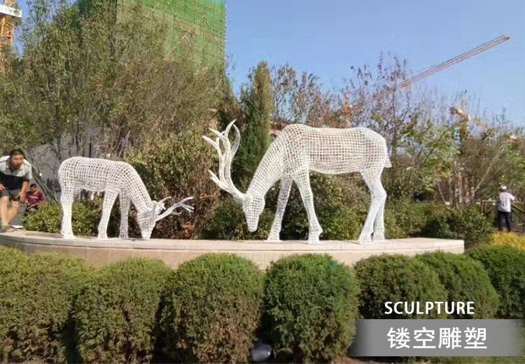 金属铁艺镂空鹿和兔子雕塑景观摆件 金属铁艺镂空鹿和兔子雕塑景观摆件