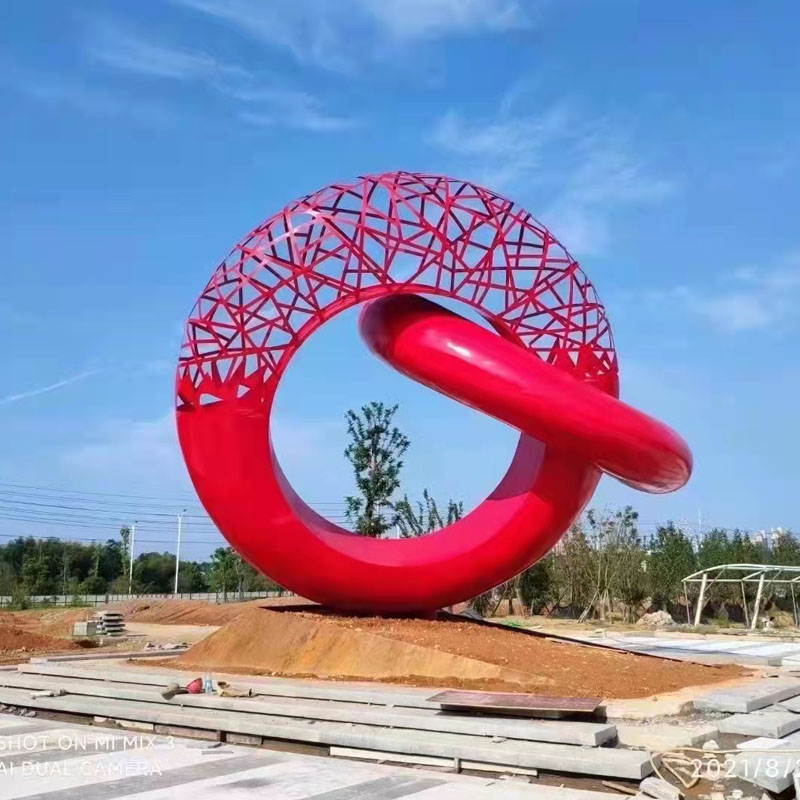 红色主题雕塑圆环不锈钢摆件 红色主题雕塑圆环不锈钢摆件