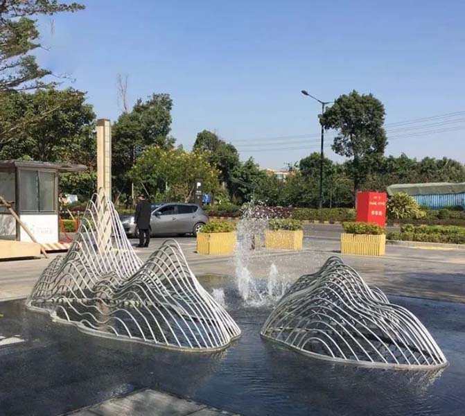 不锈钢假山雕塑,景观水景装饰艺术摆件! 不锈钢假山雕塑,景观水景装饰艺术摆件!