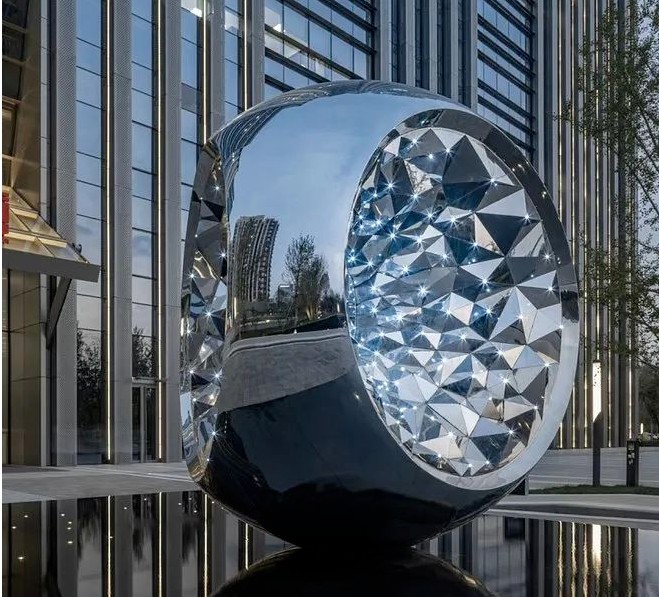 不锈钢镜面雕塑可以应用在哪些领域?